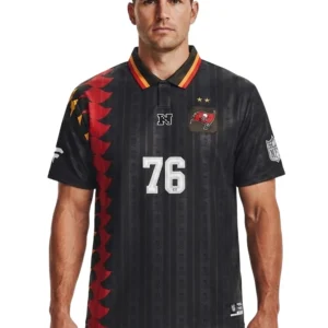 Tampa Bay Buccaneers Football x Football Collared Top Black